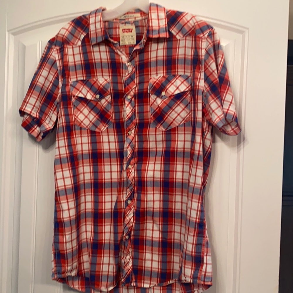 Men’s plaid shirt
